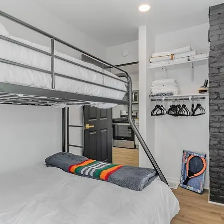 Black Cabin Getaway In Woods I Valpo Valparaiso Extérieur photo